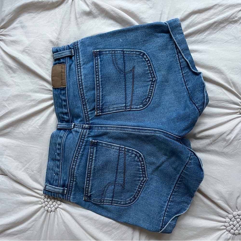Lightly worn American eagle jeans